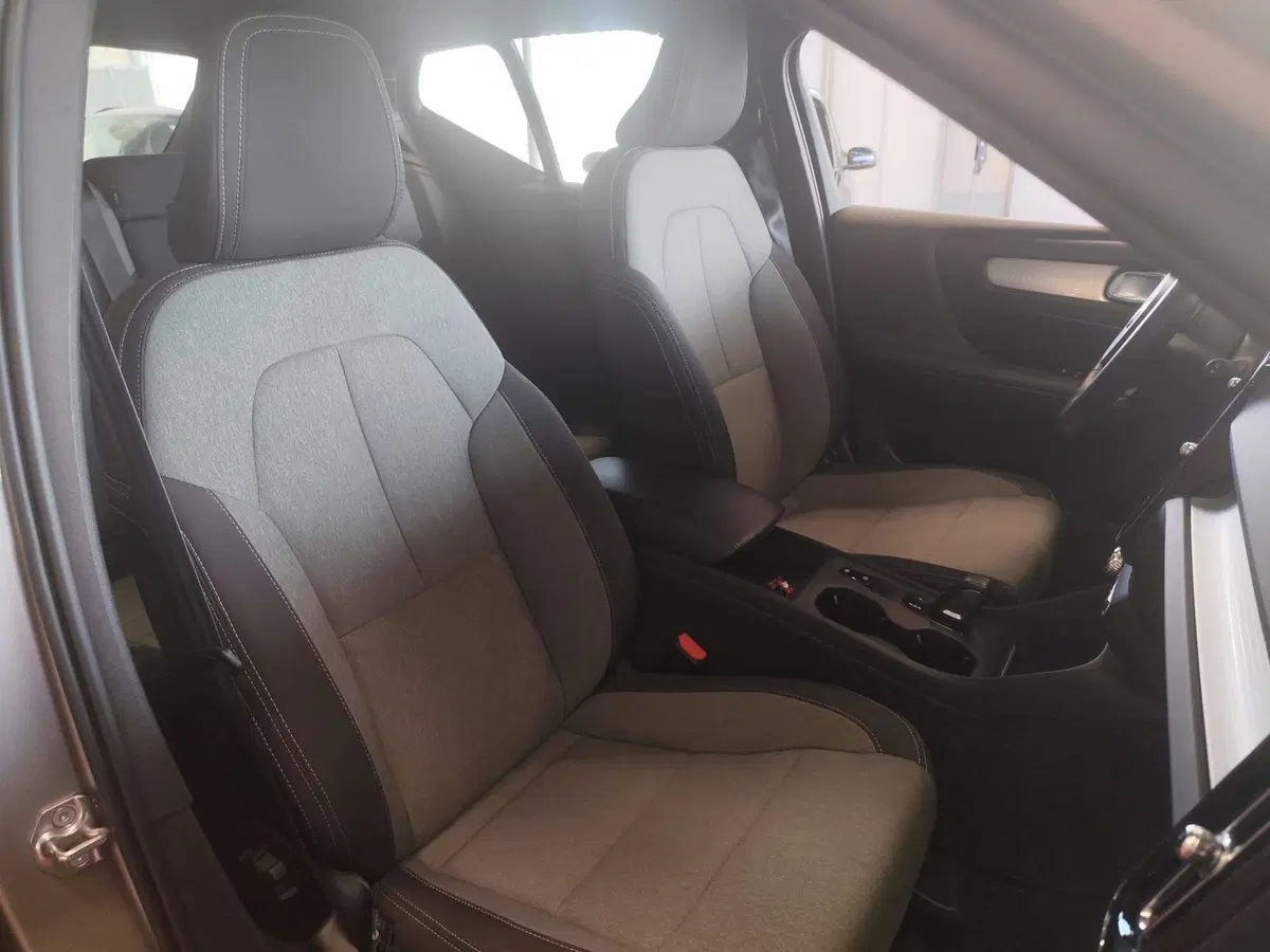 Volvo XC40 usata a Milano (19)