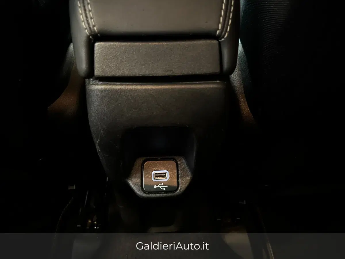 Jeep Renegade usata a Salerno (20)