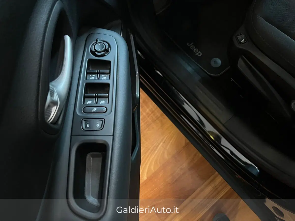 Jeep Renegade usata a Salerno (9)