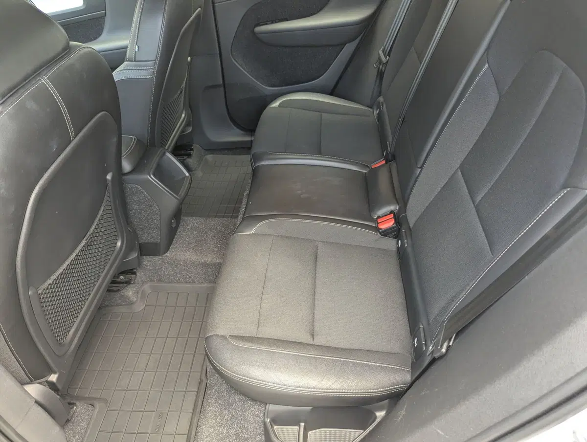 Volvo XC40 usata a Pescara (13)
