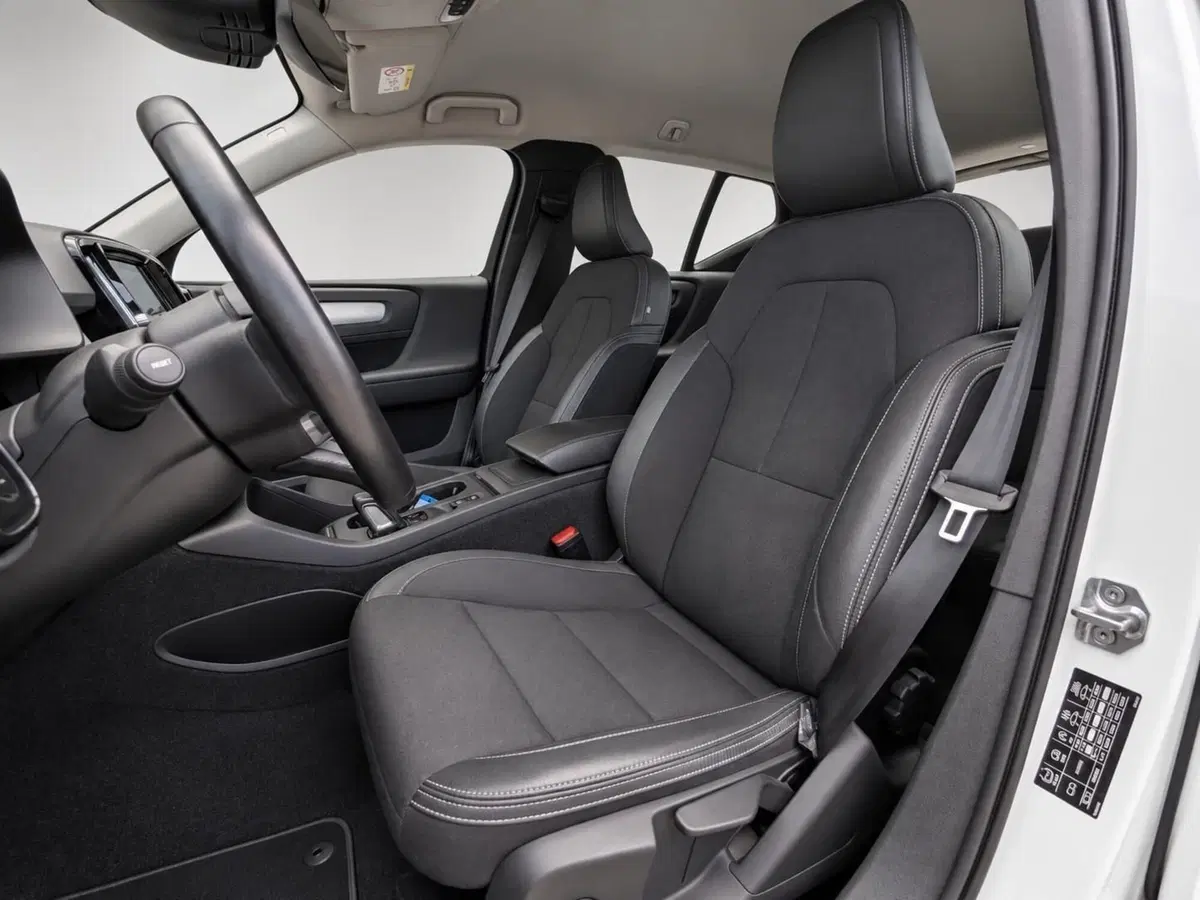 Volvo XC40 usata a Pescara (7)