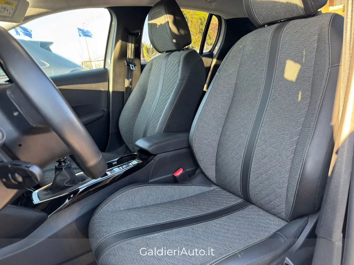 Peugeot 208 usata a Salerno (12)