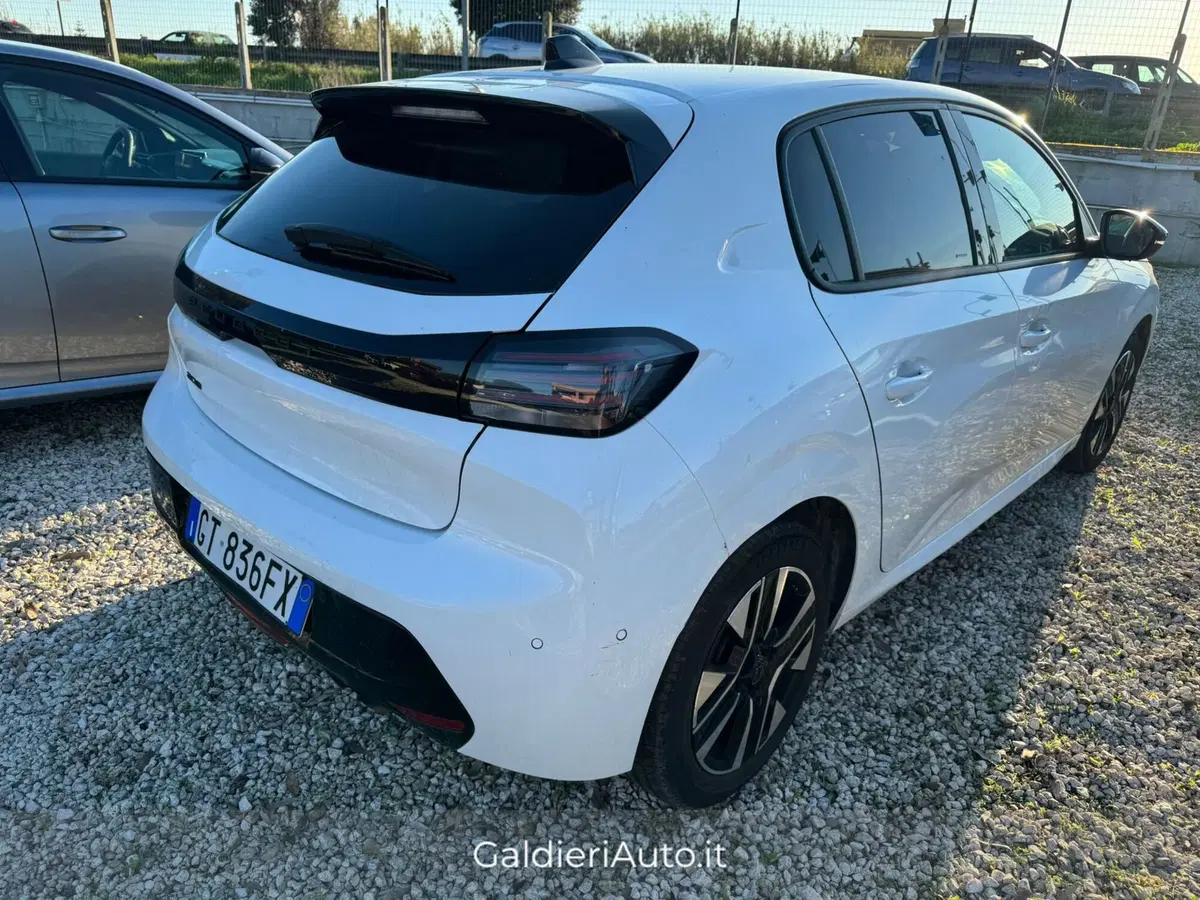 Peugeot 208 usata a Salerno (17)
