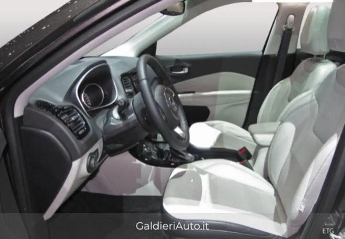 Jeep Compass usata a Salerno (14)