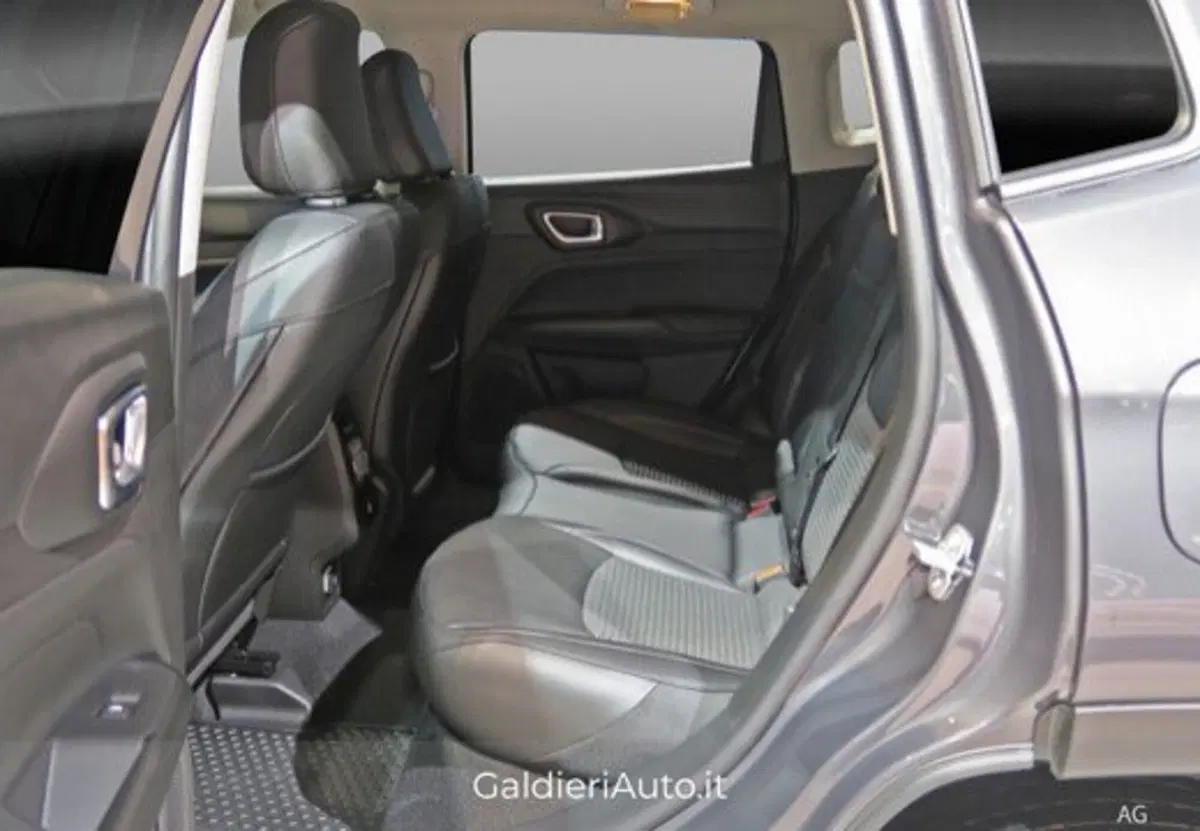 Jeep Compass usata a Salerno (17)