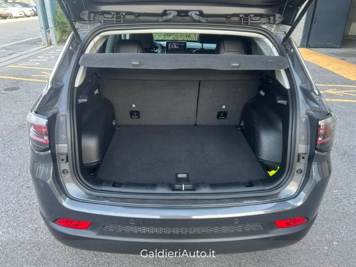 Jeep Compass usata a Salerno (3)