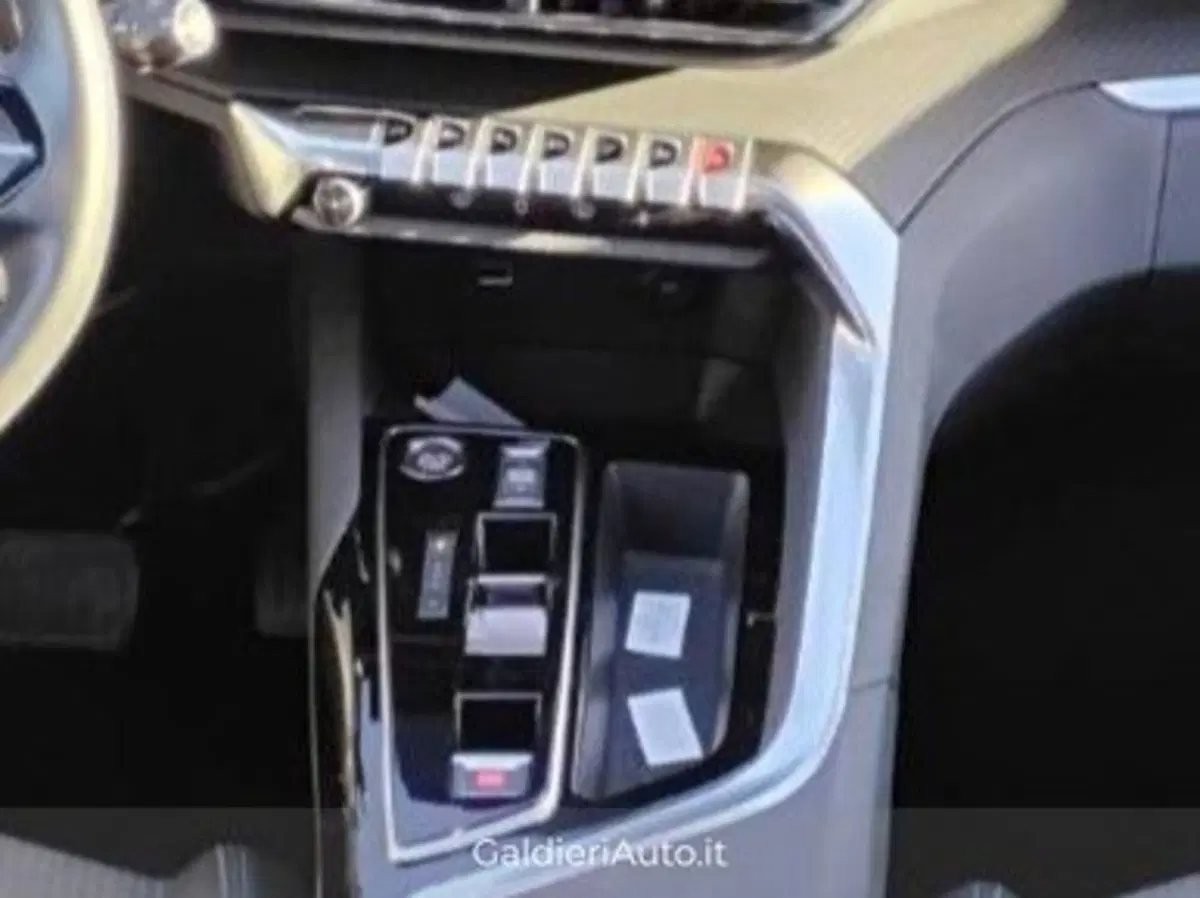Peugeot 3008 usata a Salerno (11)