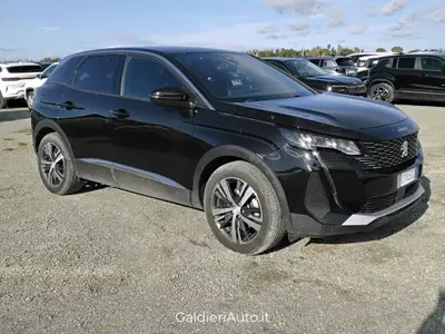 Peugeot 3008 BlueHDi 130 S&S EAT8 Allure Pack del 2024 usata a Fisciano