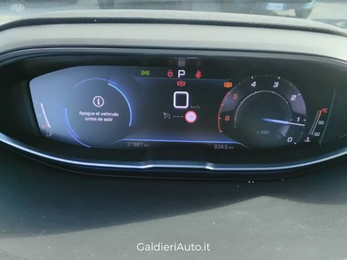 Peugeot 3008 usata a Salerno (9)
