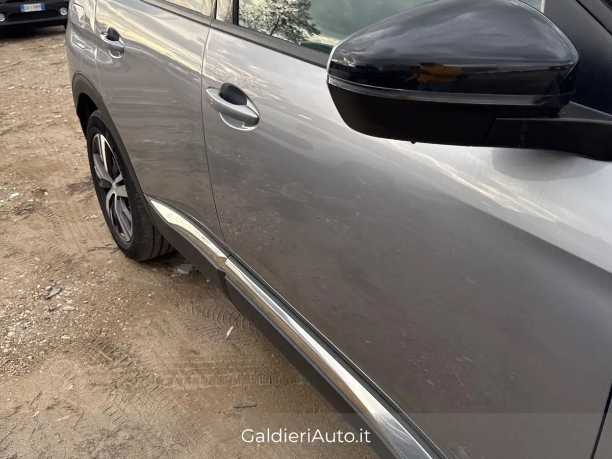 Peugeot 3008 usata a Salerno (13)