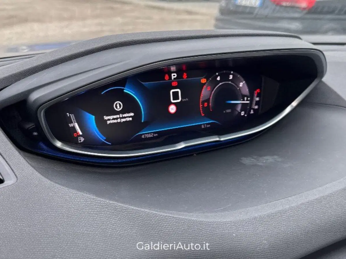 Peugeot 3008 usata a Salerno (6)