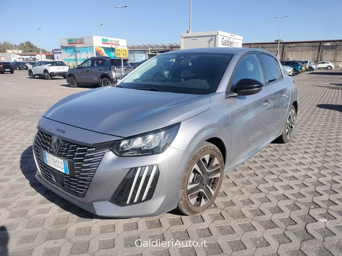 Peugeot 208 usata a Salerno