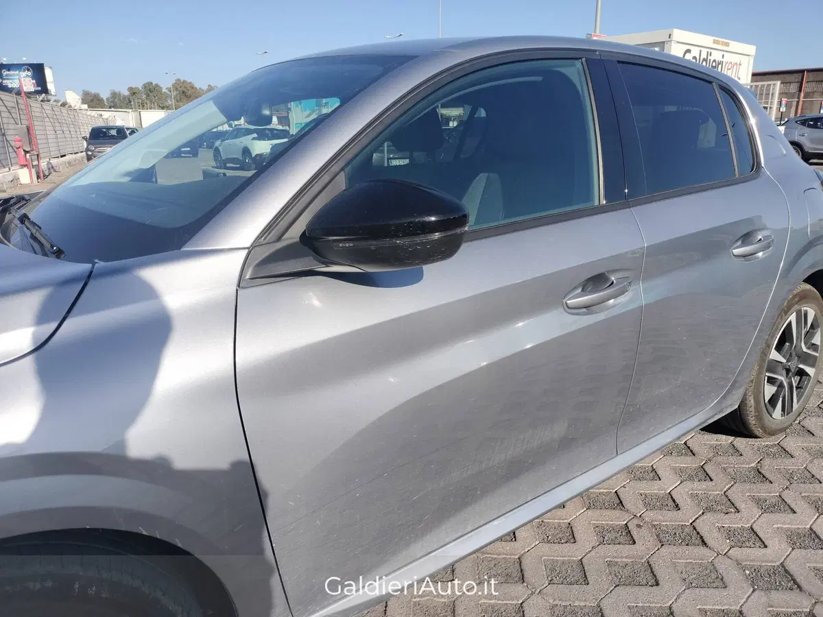 Peugeot 208 usata a Salerno (11)