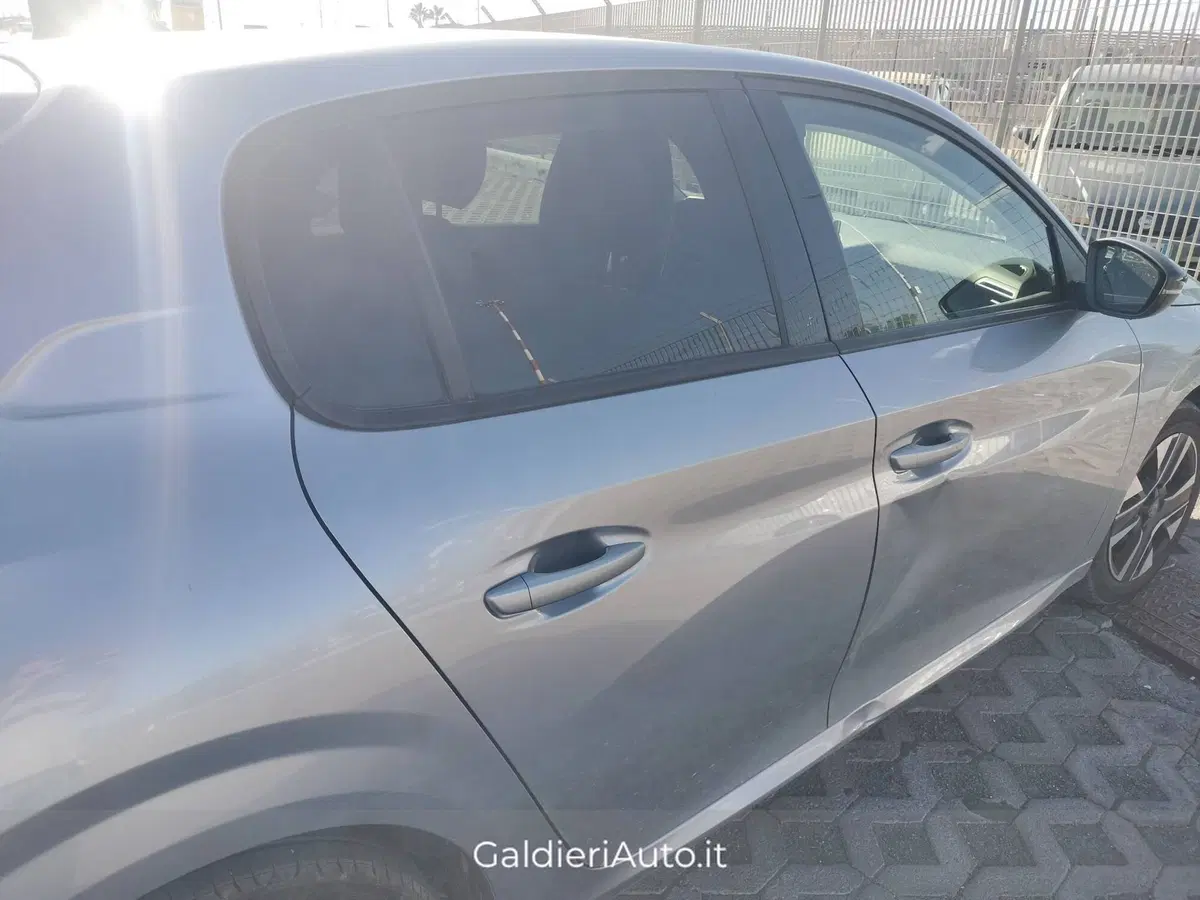 Peugeot 208 usata a Salerno (14)