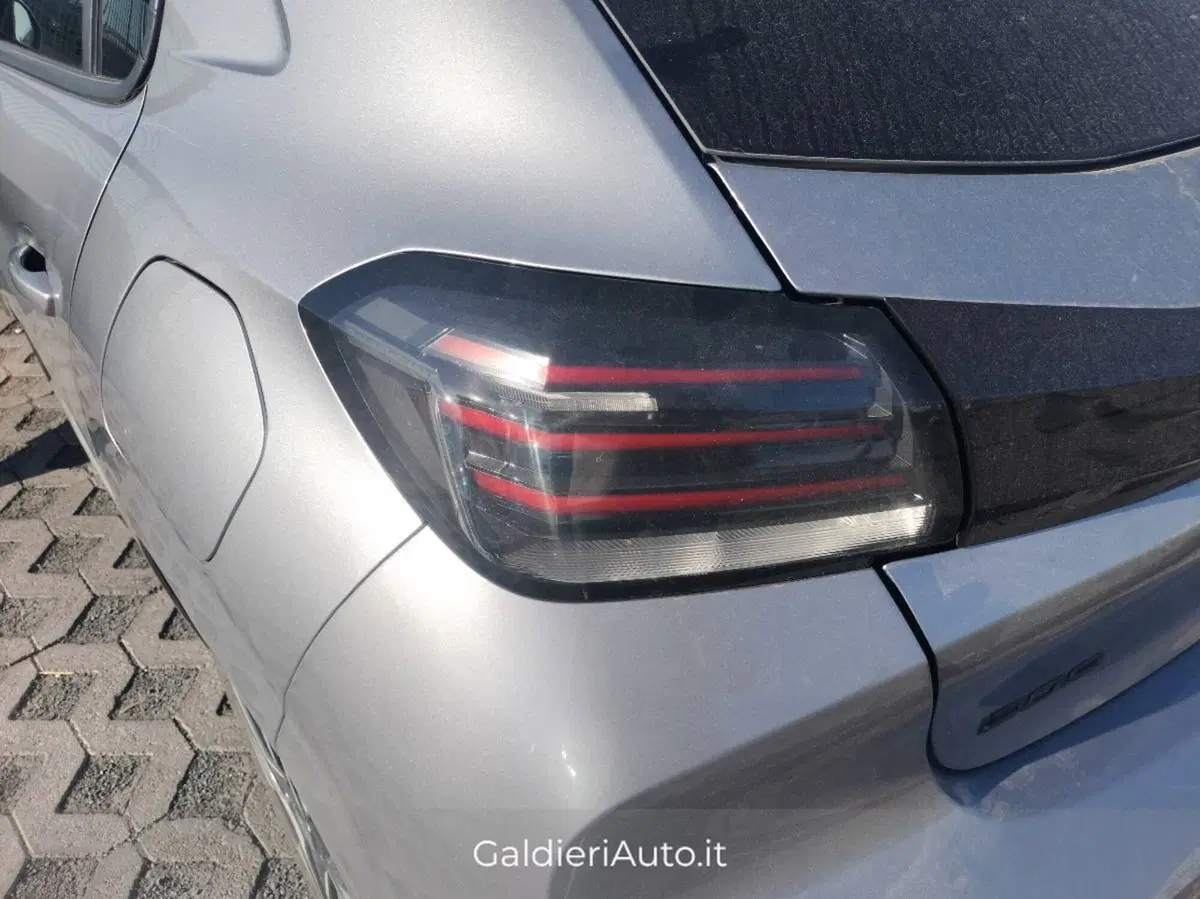 Peugeot 208 usata a Salerno (18)