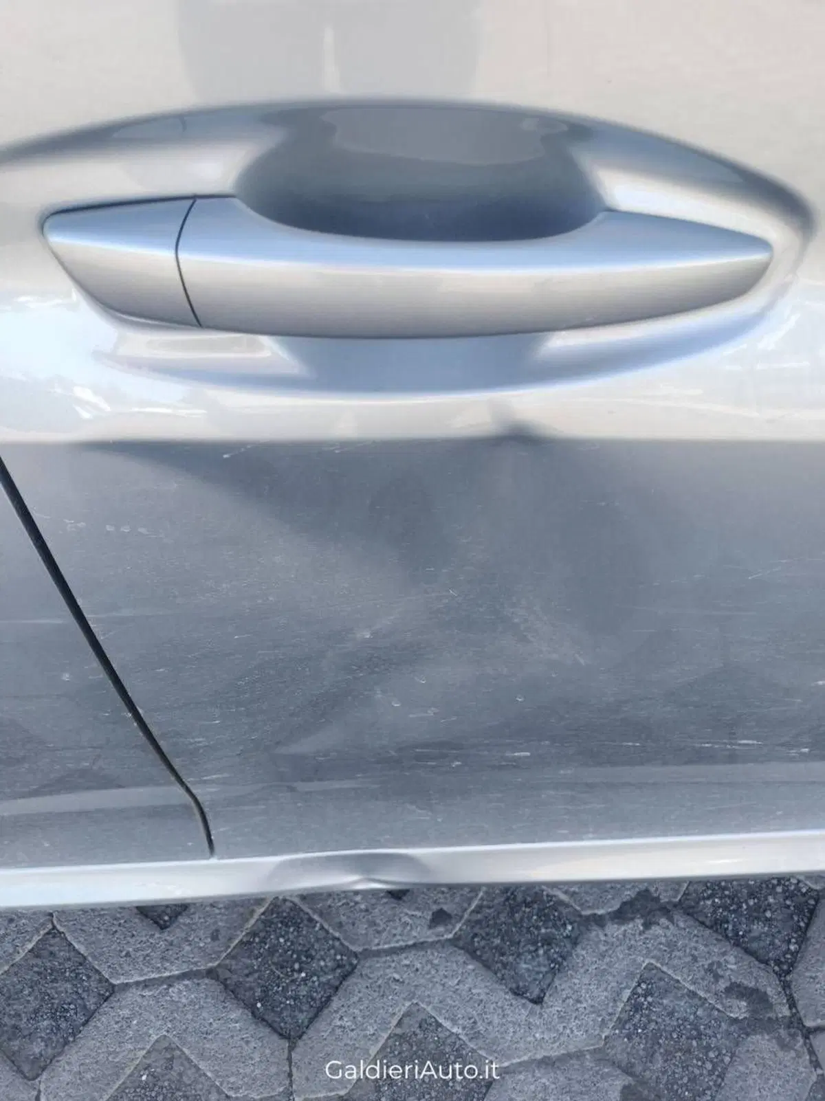 Peugeot 208 usata a Salerno (4)