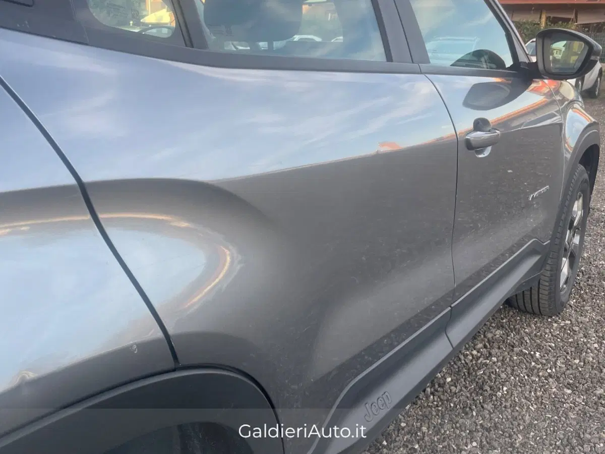 Jeep Avenger usata a Salerno (17)