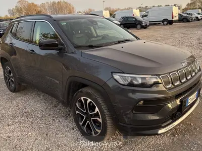 Jeep Compass 1.6 mjt Limited 2wd 130cv del 2024 usata a Fisciano