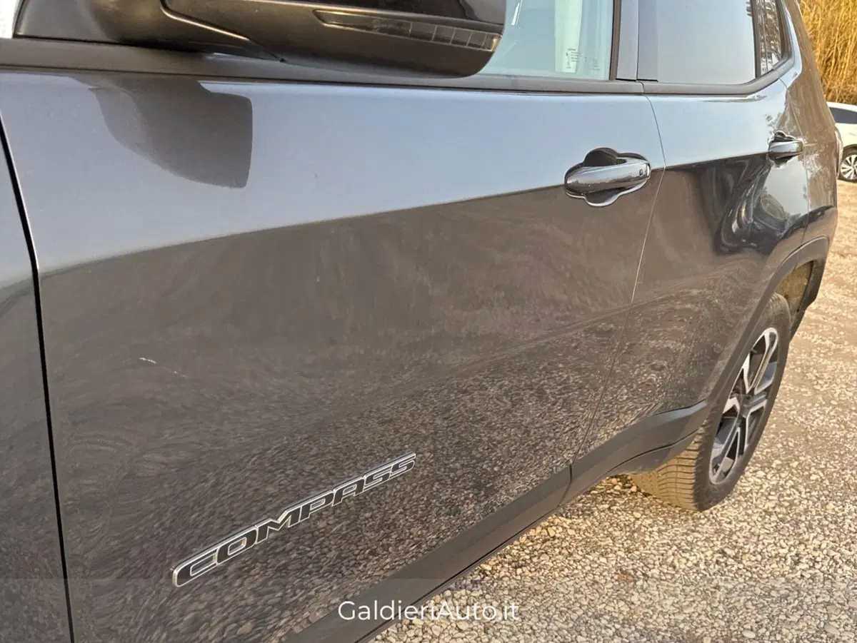 Jeep Compass usata a Salerno (6)