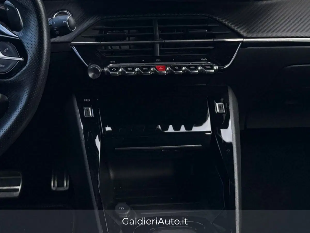 Peugeot 2008 usata a Salerno (8)