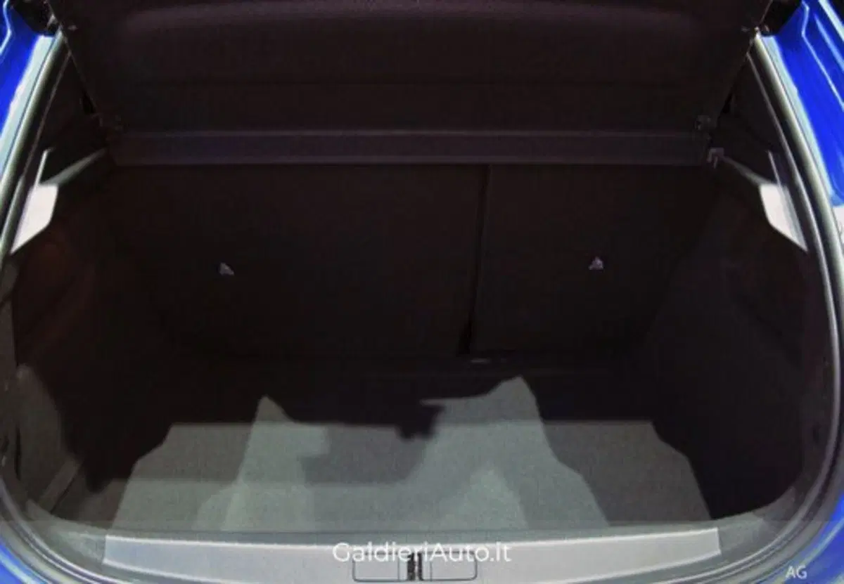 Peugeot 208 usata a Salerno (19)