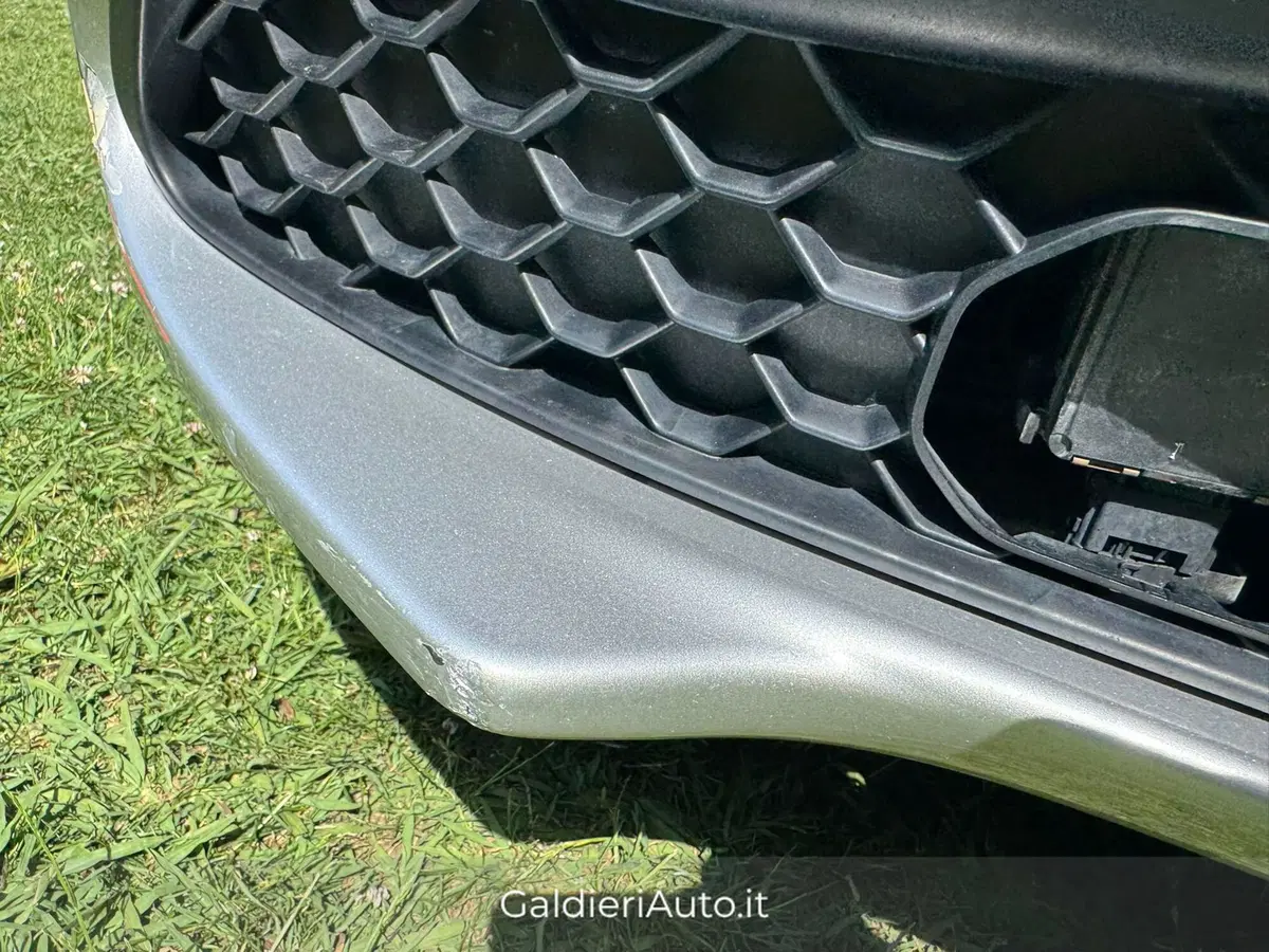 Alfa Romeo Stelvio usata a Salerno (16)