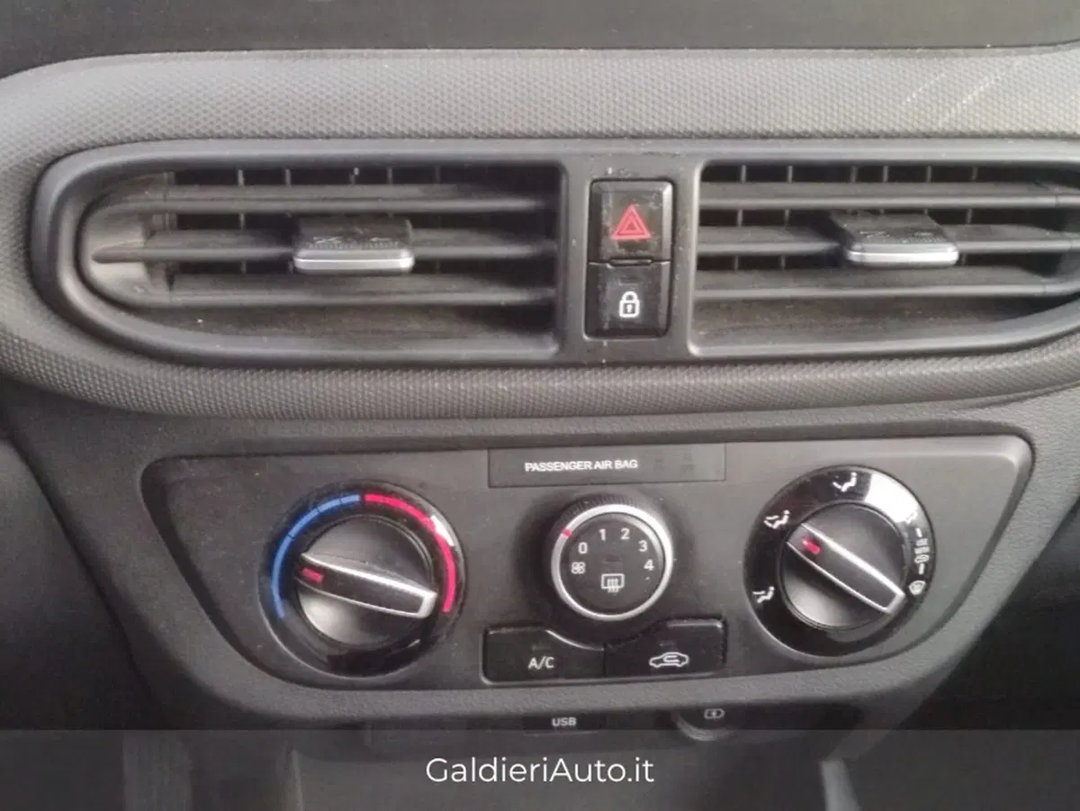 Hyundai i10 usata a Salerno (15)