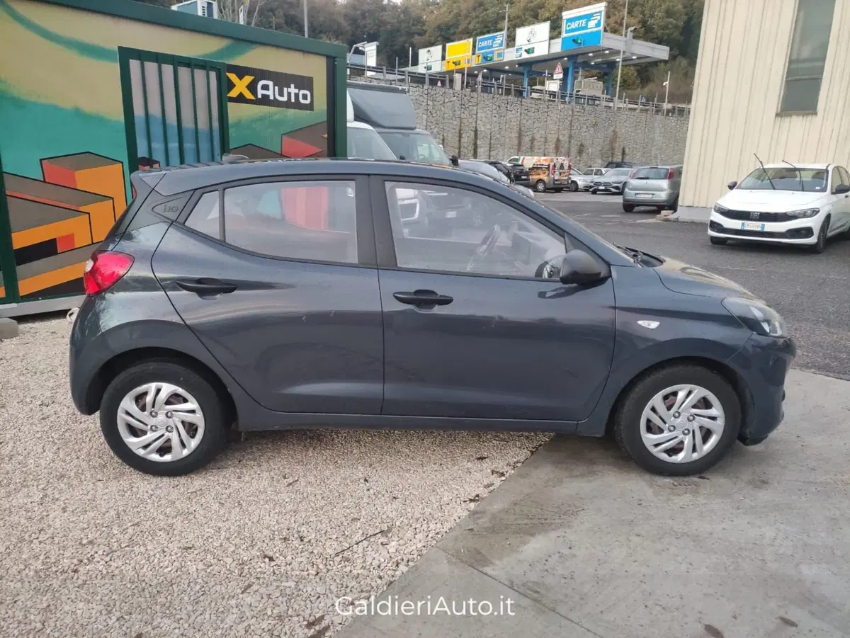 Hyundai i10 usata a Salerno (8)