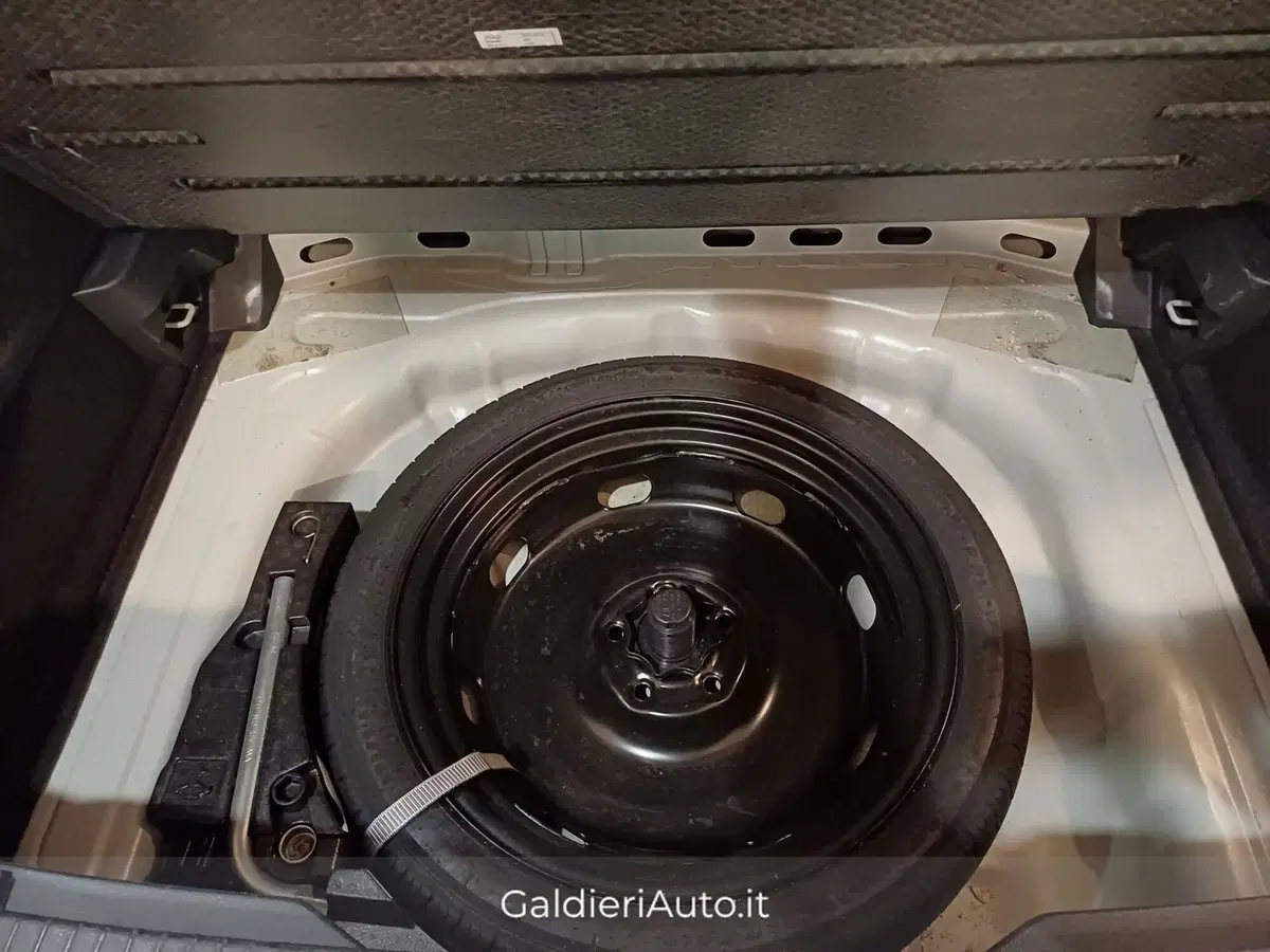 Volkswagen T-Roc usata a Salerno (8)