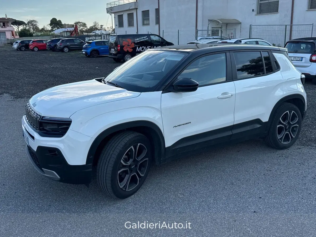 Jeep Avenger usata a Salerno (16)