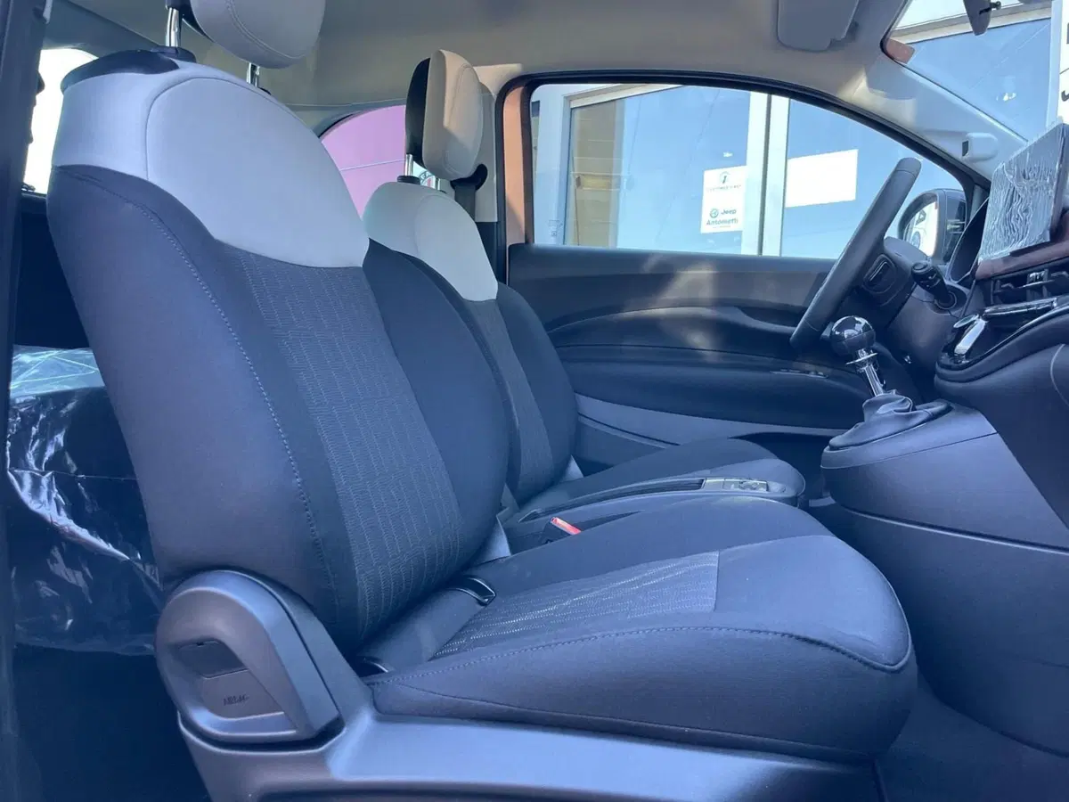 Fiat 500 nuova a Ancona (14)