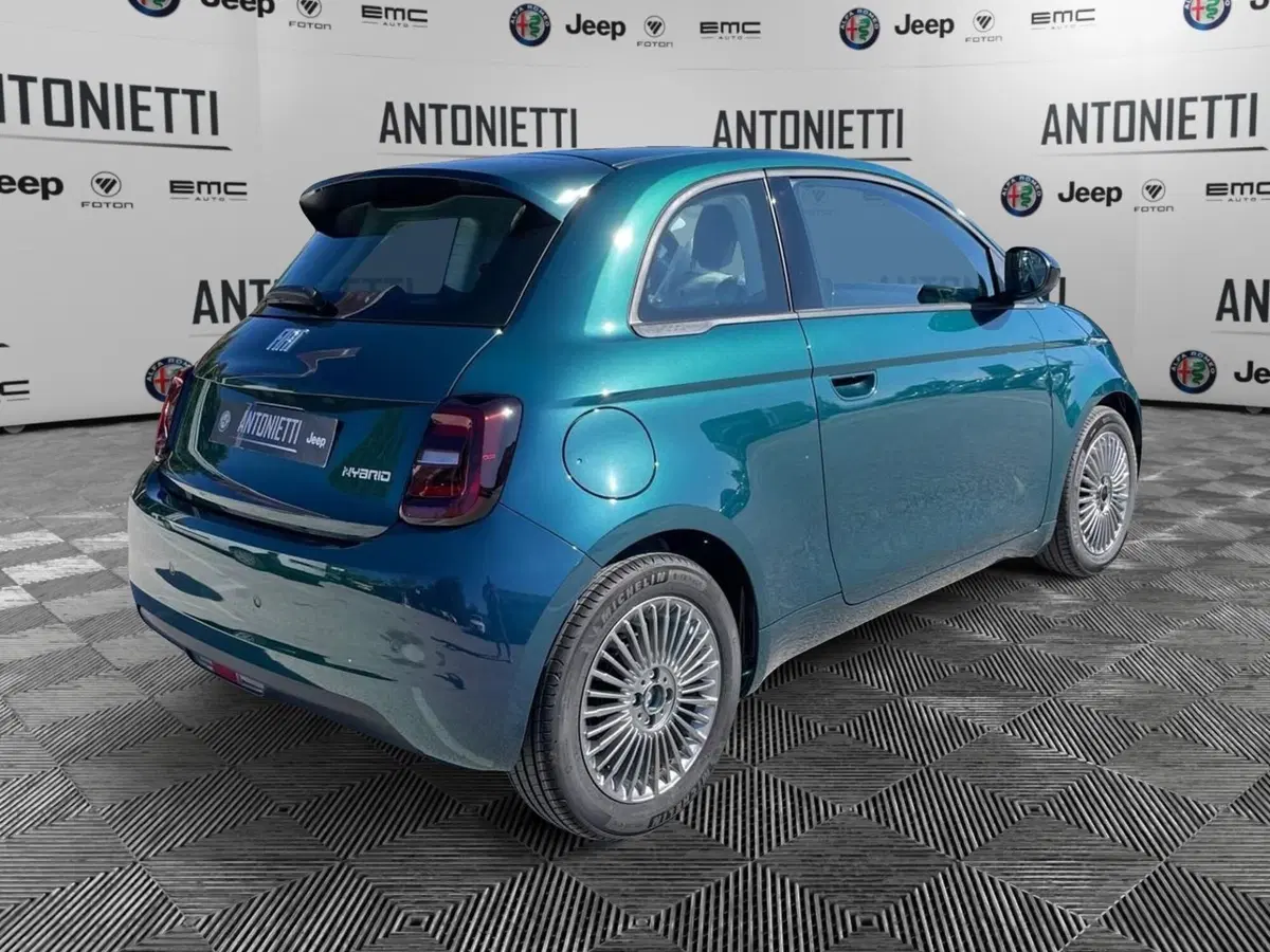 Fiat 500 nuova a Ancona (5)