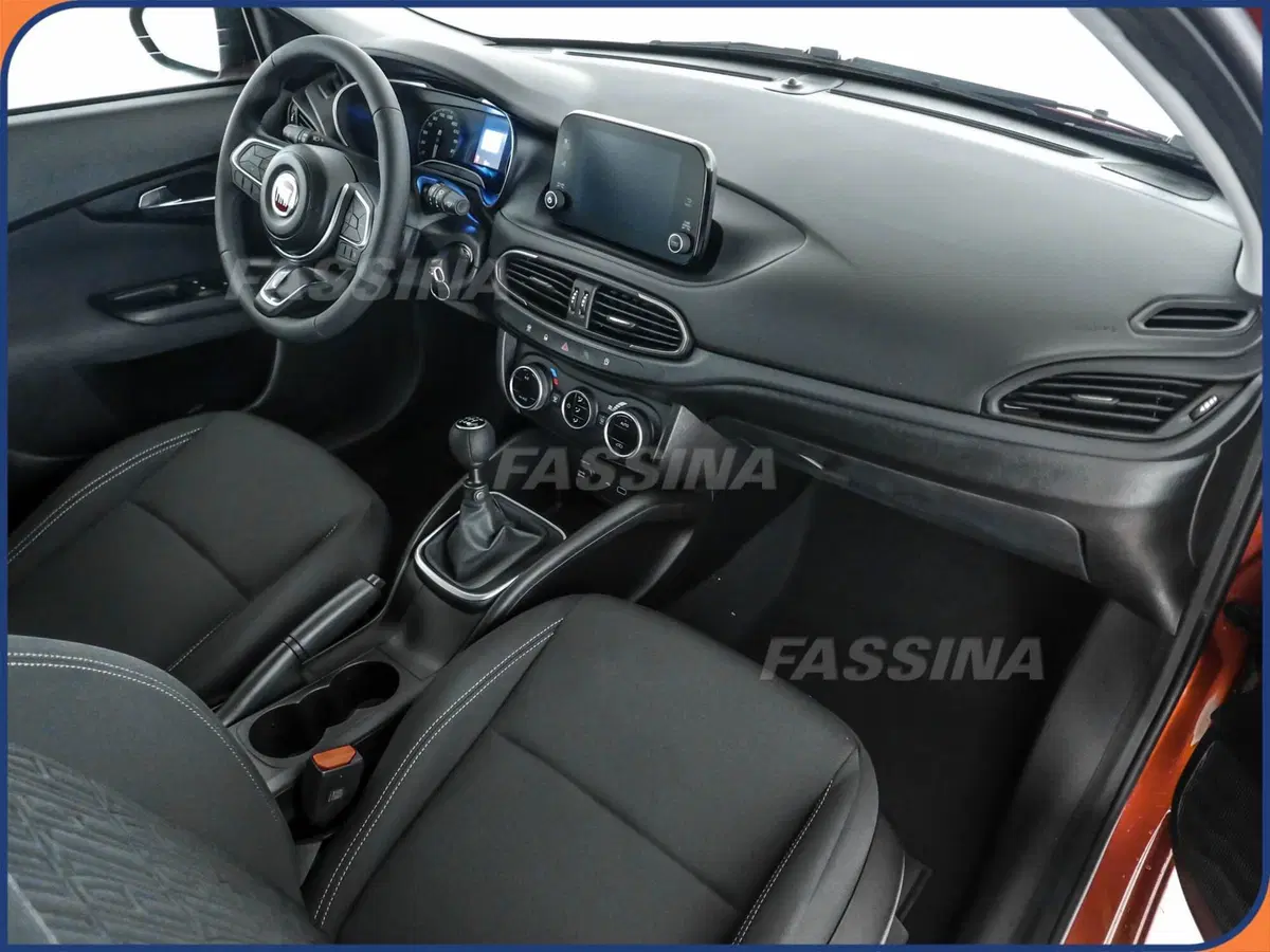 Fiat Tipo Station Wagon usata a Milano (14)