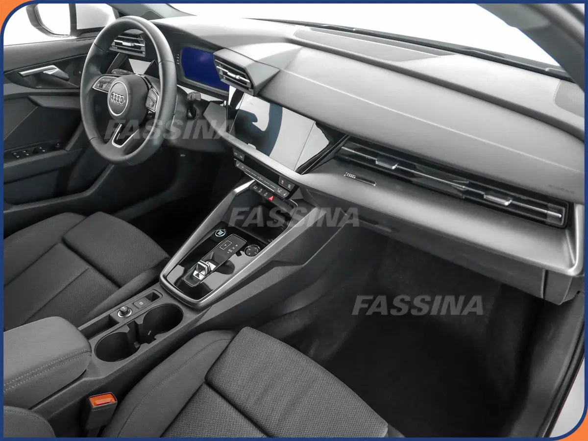 Mg MG3 usata a Milano (14)