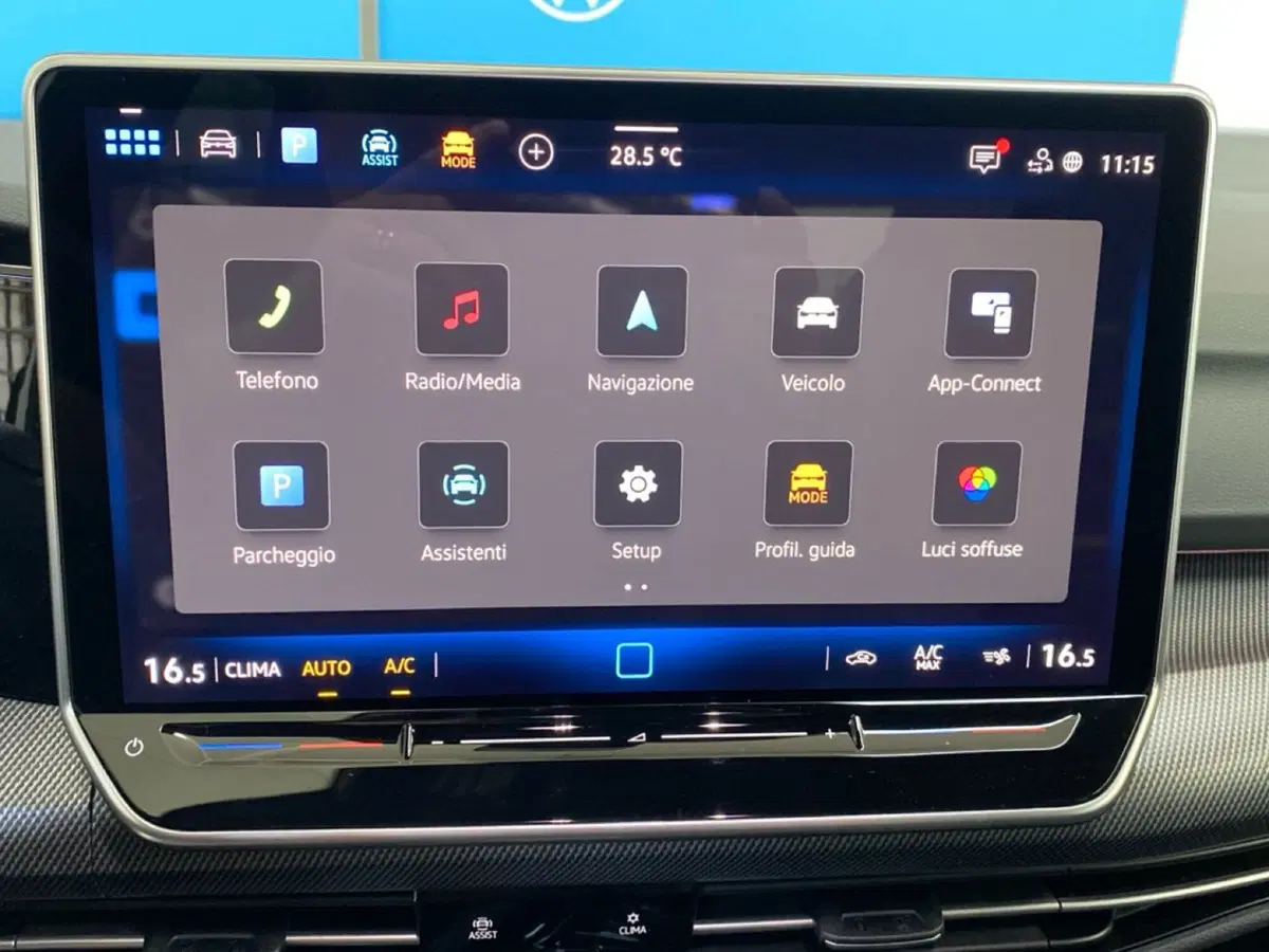 Volkswagen Golf nuova a Lodi (13)