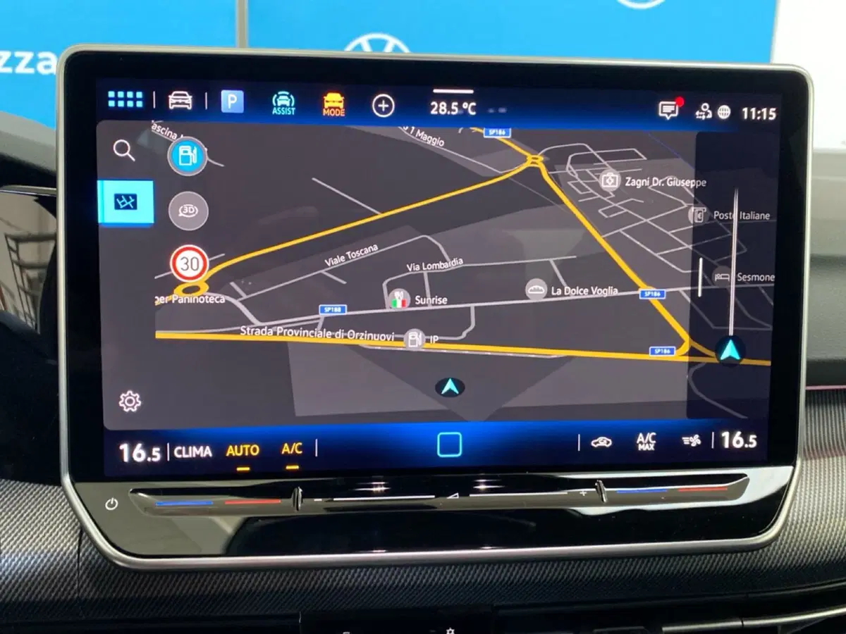 Volkswagen Golf nuova a Lodi (15)