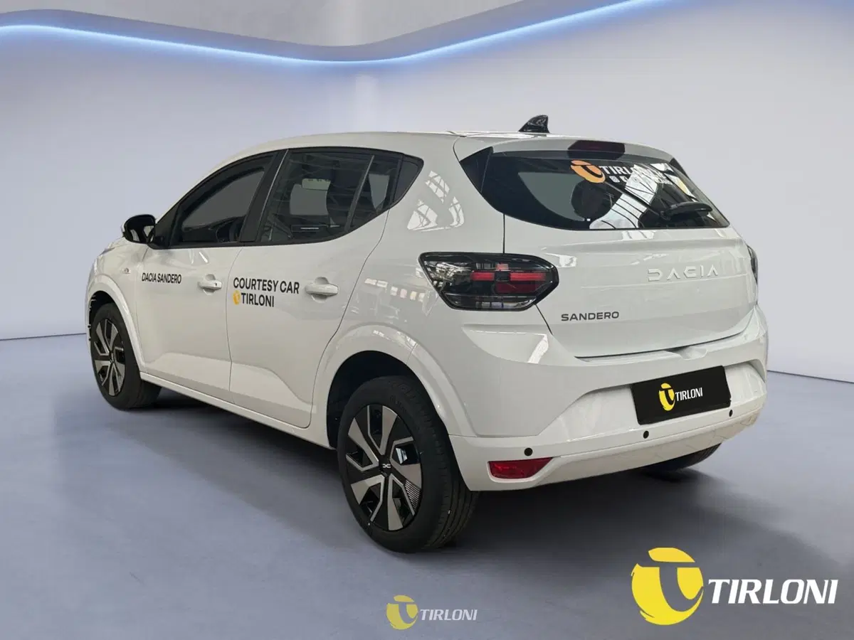 Dacia Sandero usata a Milano (2)