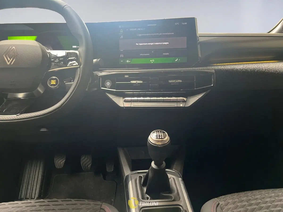 Renault Clio usata a Milano (15)