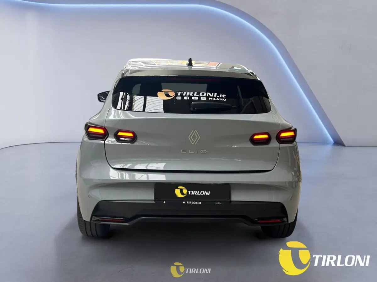 Renault Clio usata a Milano (7)