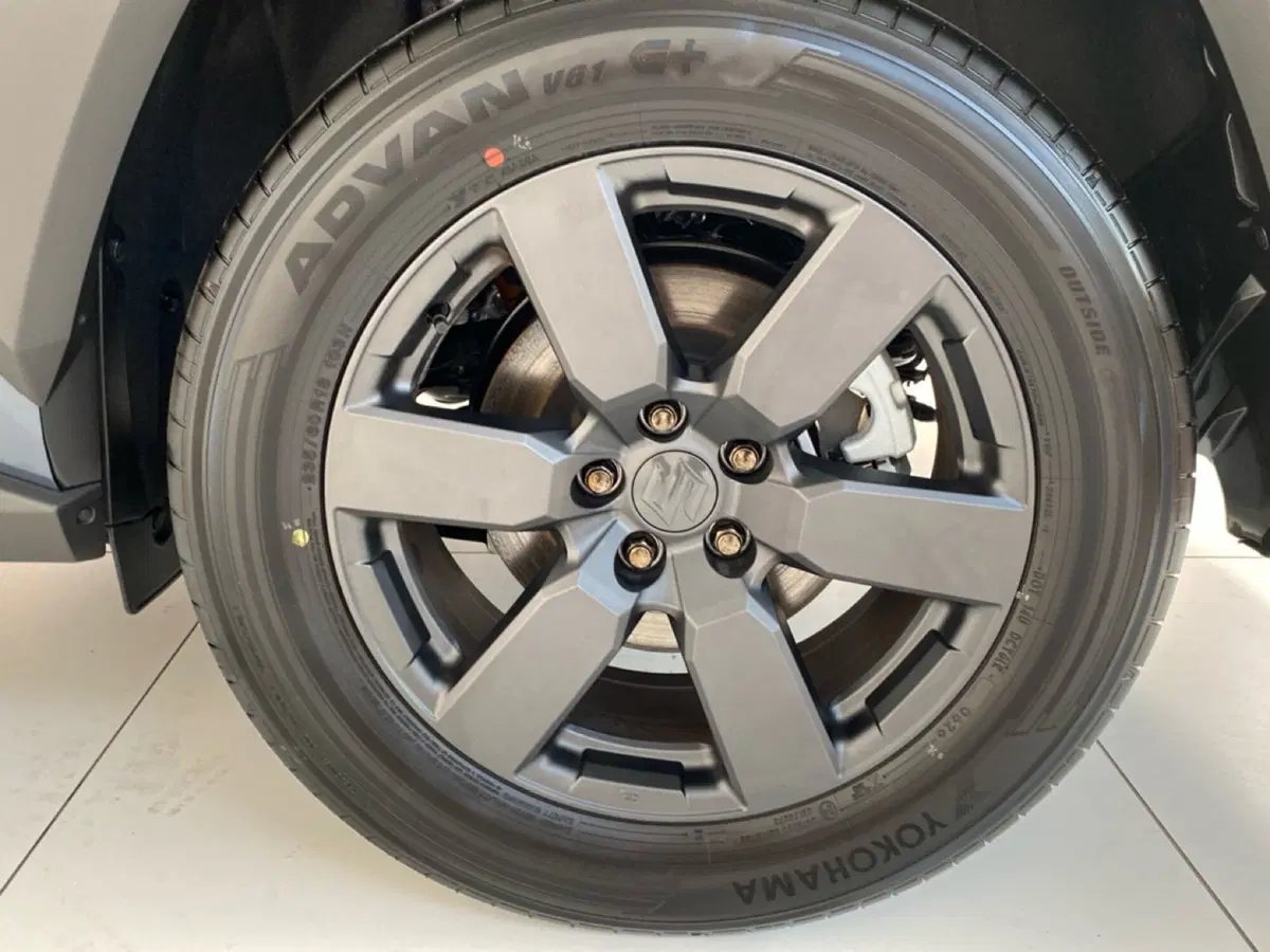 Suzuki Across nuova a Lodi (12)
