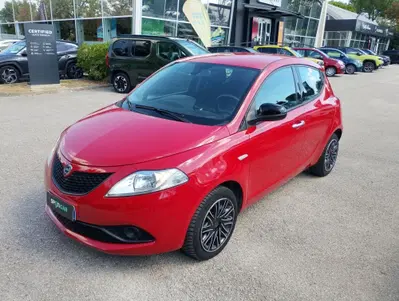 Lancia Ypsilon 1.2 69 CV 5 porte Gold del 2019 usata a Ravenna