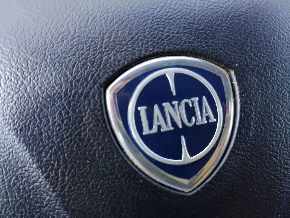 Lancia Ypsilon usata a Ravenna (16)