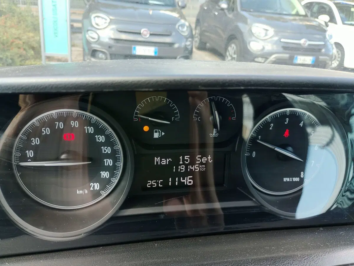 Lancia Ypsilon usata a Ravenna (18)