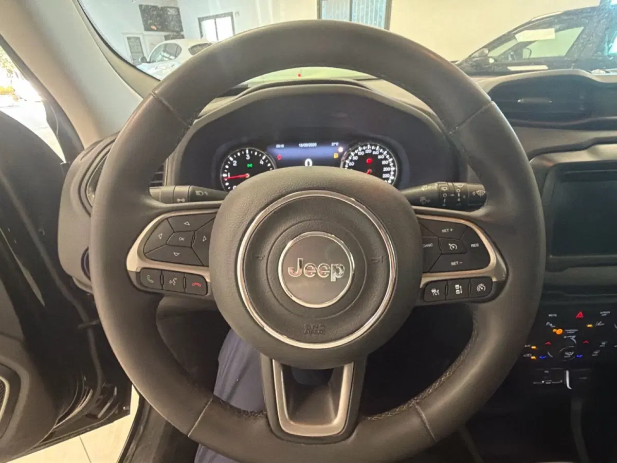 Jeep Renegade usata a Palermo (11)