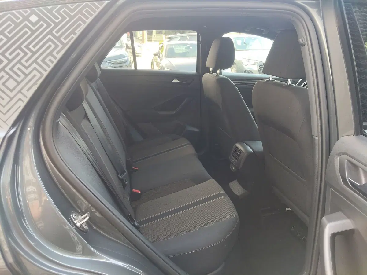 Volkswagen T-Roc usata a Modena (16)