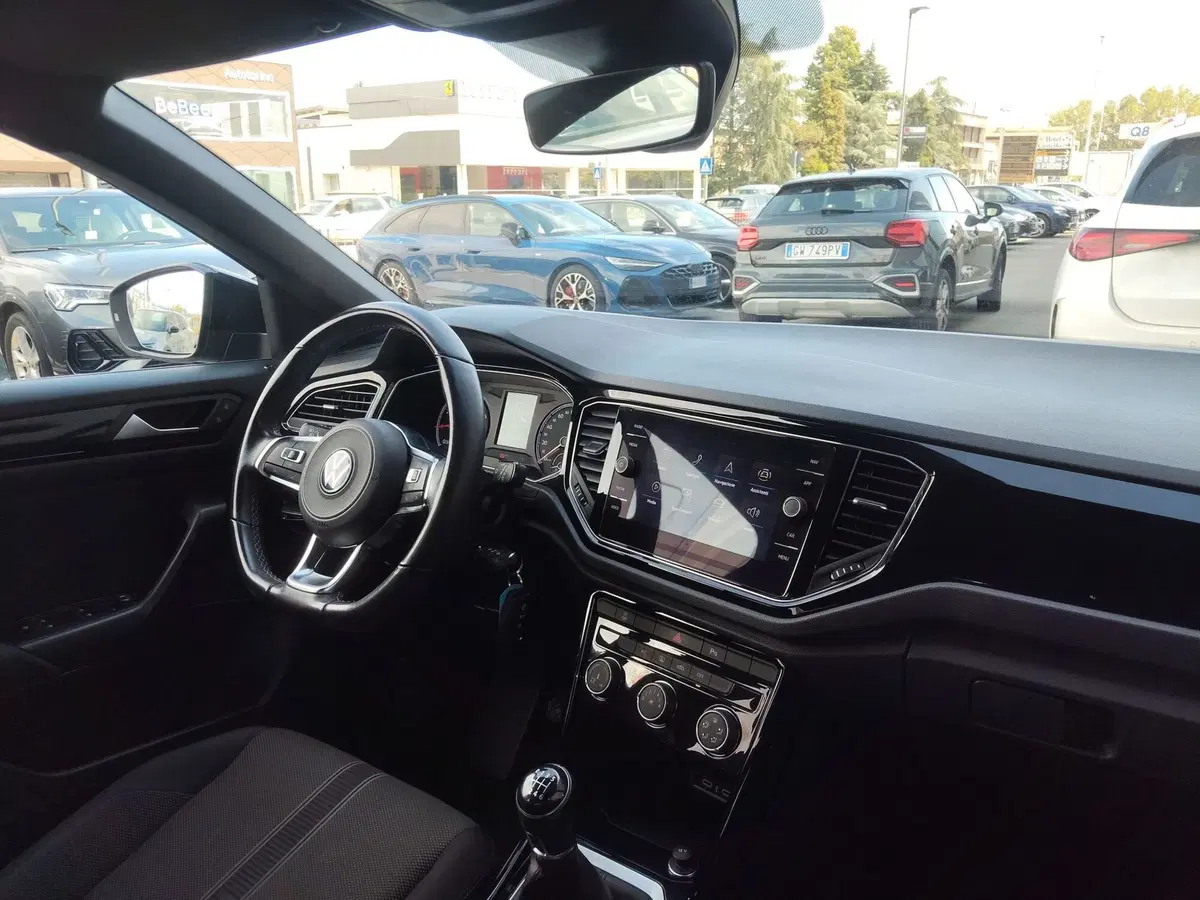 Volkswagen T-Roc usata a Modena (8)