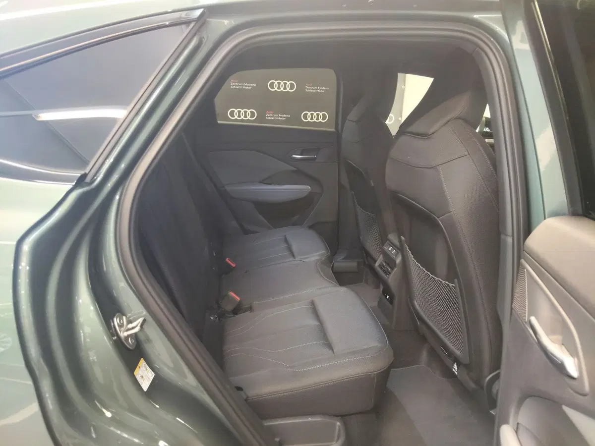 Audi Q3 Sportback nuova a Modena (17)