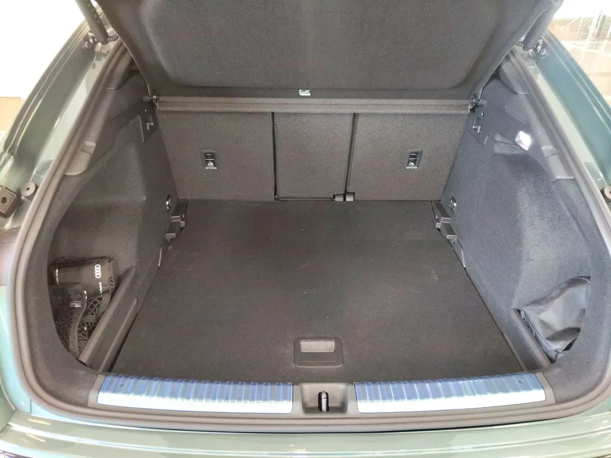 Audi Q3 Sportback nuova a Modena (18)
