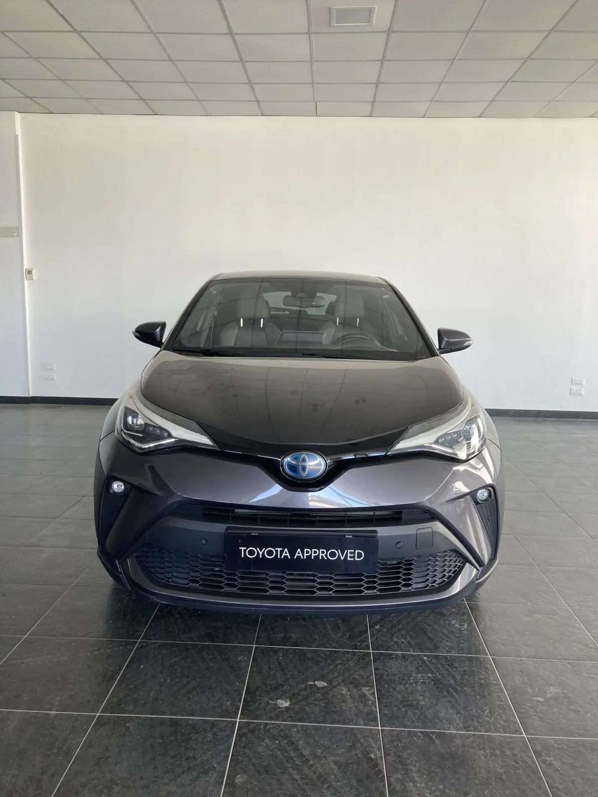 Toyota Toyota C-HR usata a Barletta-Andria-Trani (3)