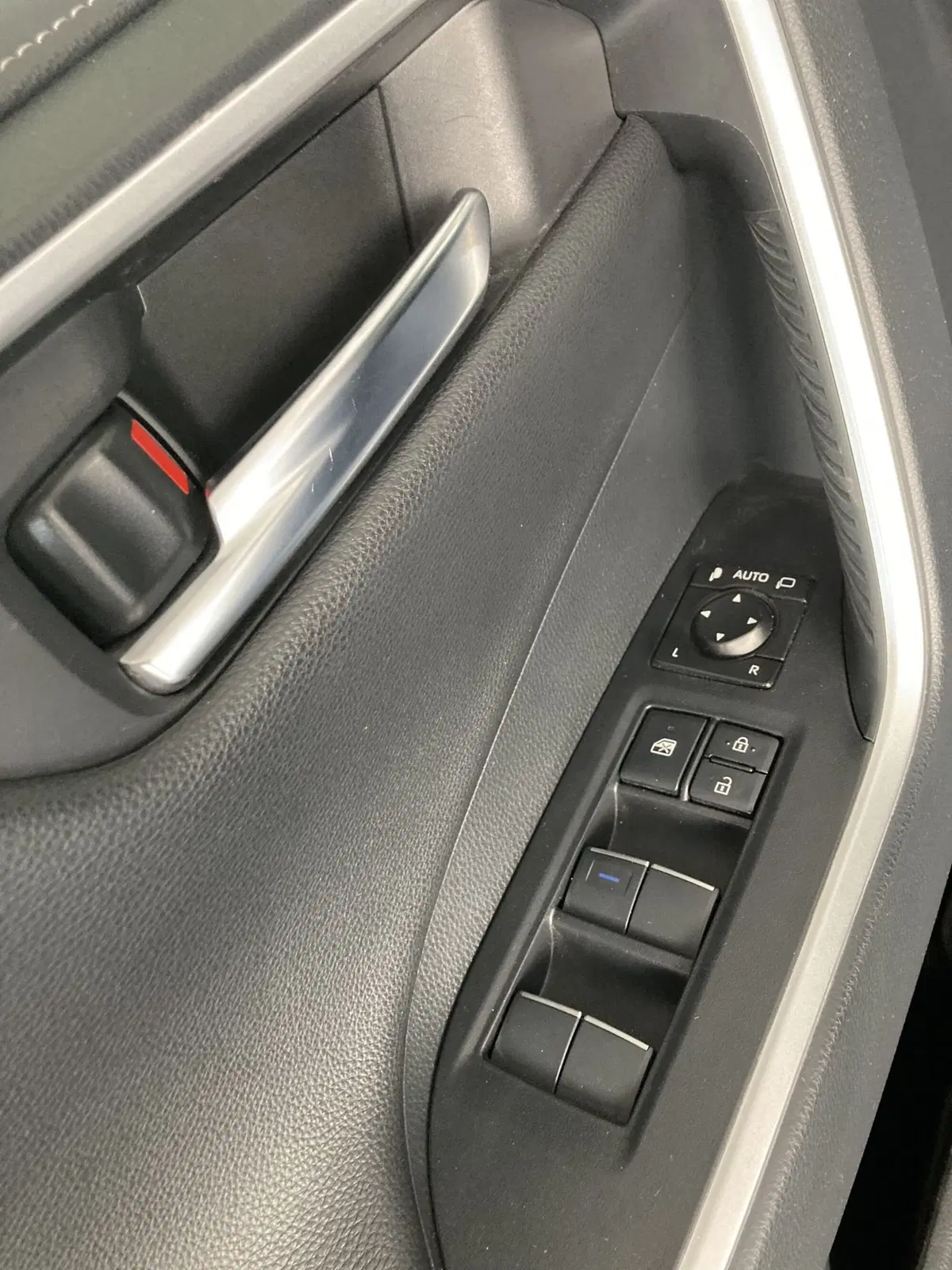 Toyota Rav4 usata a Foggia (7)